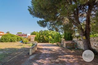 Chalet à Carrer salvador espriu 5. Tu refugio en tarragona- octubre con precio promocional!!!!! con