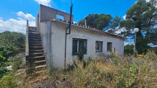 Casa in Carrer olesa 12. Una inversión para una vida tranquila. un hogar con futuro