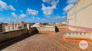 Edificio en Carrer ramón y cajal 12. Edificio hotelero en venta en alcanar - oportunidad única