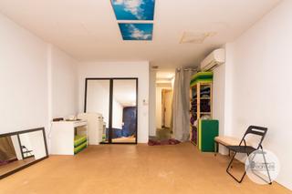 Locale commerciale in Carrer d'Aribau