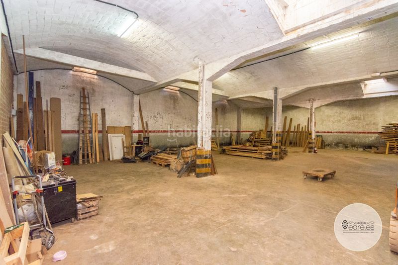 Foto a08929c8-44ae-4d72-bb04-b145389e767b. Local comercial a Sant Antoni Barcelona