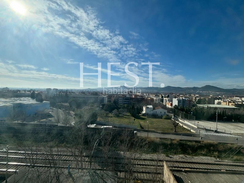 Foto dde3af1a-3ea5-4505-b254-5e46cdf21e15. Nau industrial a Les Planes Sant Joan Despí