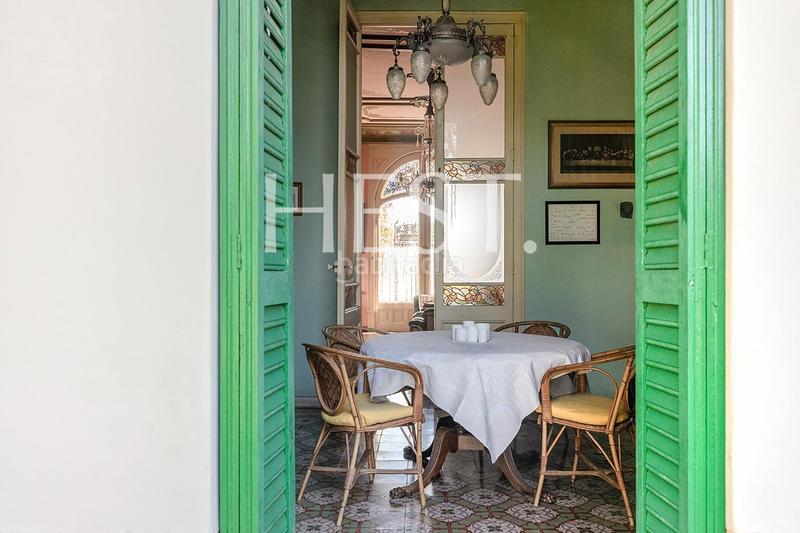 Foto 03dd4fe4-7687-4564-ad5e-f8e22749a766. Chalet finca modernista con vistas inigualables a vallvidrera -tibidabo en Barcelona