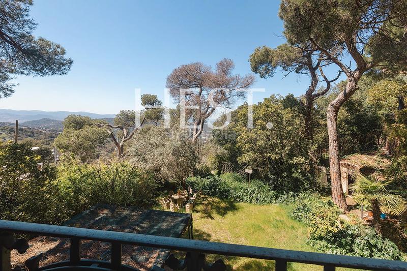 Foto 51011ad0-4e6e-45d4-b72d-5563724cc39f. Chalet finca modernista con vistas inigualables a vallvidrera -tibidabo en Barcelona
