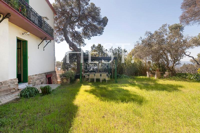 Foto bb14ad15-0fb4-4595-8182-e773d849bdcd. Chalet finca modernista con vistas inigualables a vallvidrera -tibidabo en Barcelona