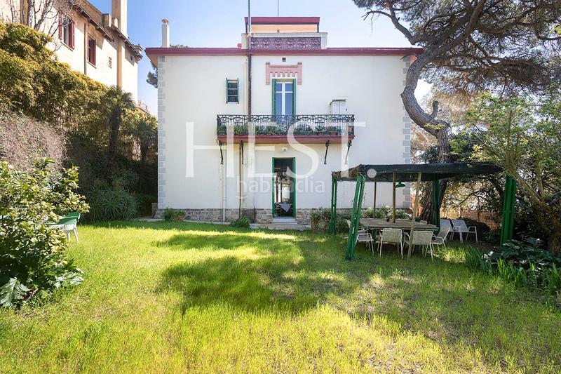Foto f84f6f2a-c4b0-472c-be44-e1fe187c9cf9. Chalet finca modernista con vistas inigualables a vallvidrera -tibidabo en Barcelona