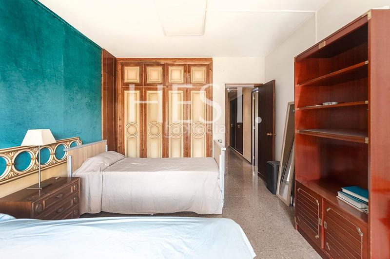 Foto 052a7598-e949-4e94-9d33-de40f859b9bc. Piso amplia y luminosa vivienda con terraza en sant gervasi en Barcelona
