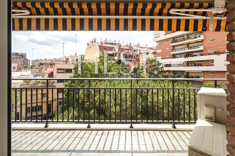 Foto 4ce67792-363c-49dc-a0a7-e8e56ee66e72. Piso amplia y luminosa vivienda con terraza en sant gervasi en Barcelona