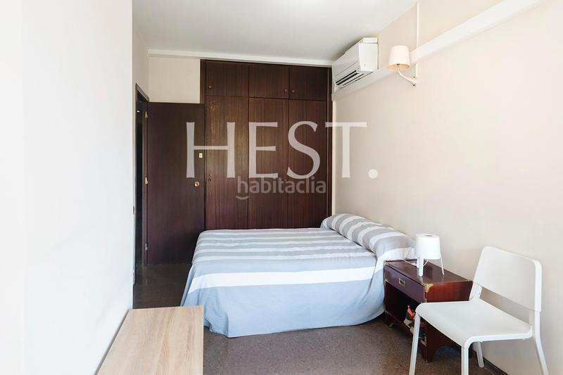 Foto 9ce88a8f-acdb-48c9-a847-9a9111fff445. Piso amplia y luminosa vivienda con terraza en sant gervasi en Barcelona