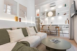 Pis  Carrer de l'argenteria. Encanto histrico y diseo contemporneo en el corazn de el bor