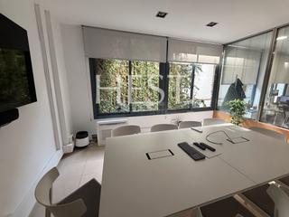 Bureau  Ronda de la universitat. Oficina en el centro de barcelona, ideal para centros médicos, l