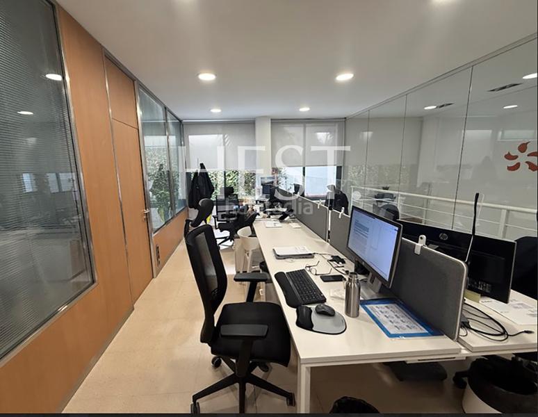 Foto 99f9bbdd-876e-46cb-a13b-3d4e400198dc. Büro in Dreta de l´Eixample Barcelona