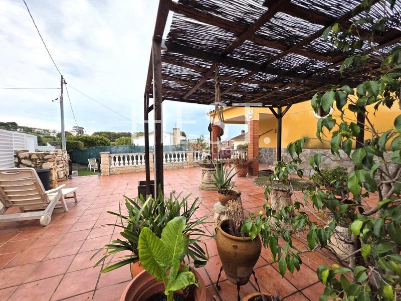 Foto 78bfc38a-bd1c-439e-bc9f-553b96d5f2b3. Casa en Cunit residencial Cunit