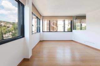 Pis  Carrer de carrasco i formiguera. Exclusivo piso a tres vientos en sarrià