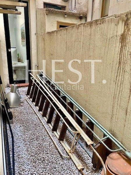 Foto fb8d6952-3ff8-403d-8edb-3cb55935f677. Lloguer local comercial a Vila de Gràcia Barcelona