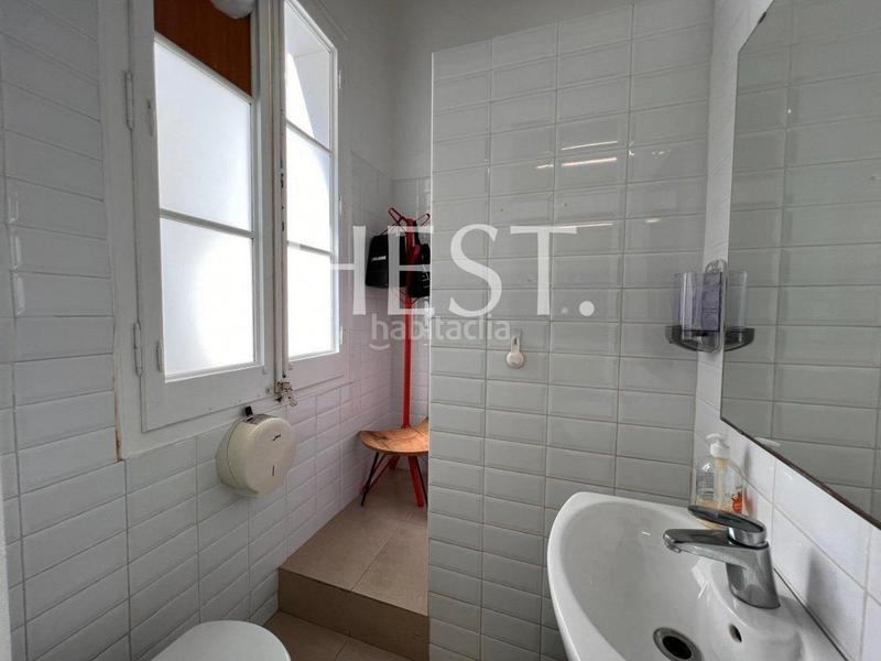 Foto 34dc4dbe-86ed-419b-b550-2cacc46df579. Rent business premise in Vila de Gràcia Barcelona