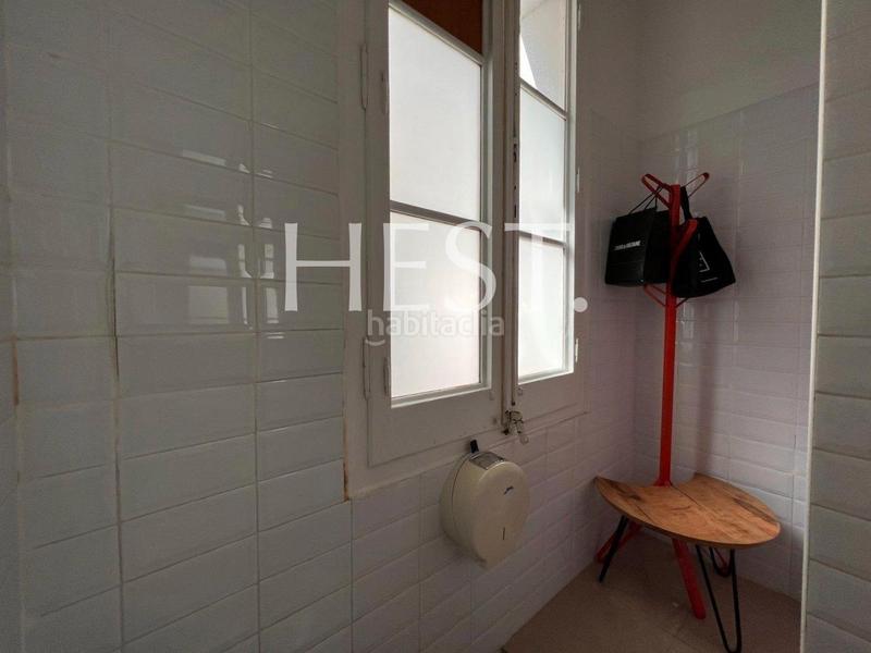 Foto d35dce0f-114d-4571-83ed-883a8b2f3aa9. Rent business premise in Vila de Gràcia Barcelona