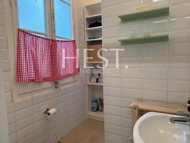 Foto ee929e4a-8440-42b0-b253-ce20fcb75f3f. Rent business premise in Vila de Gràcia Barcelona