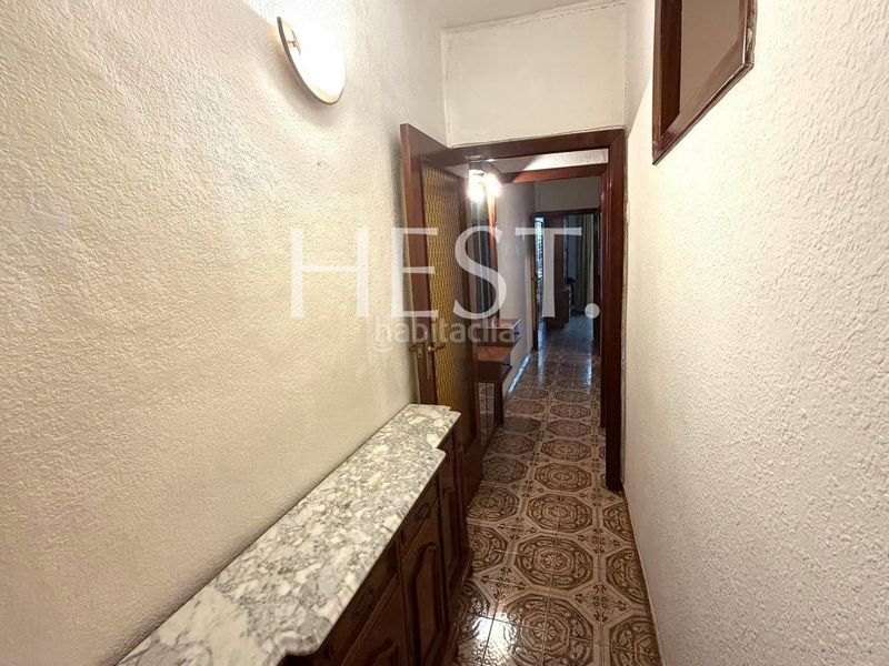 Foto 094c9bad-a7bb-4e6d-ba08-09ca6fe3f961. Pis a Raval Barcelona