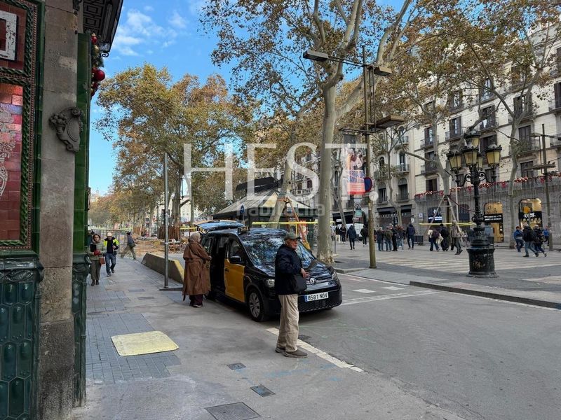 Foto 18548e86-6a35-40bd-ba5e-e9123dd60fad. Pis a Raval Barcelona