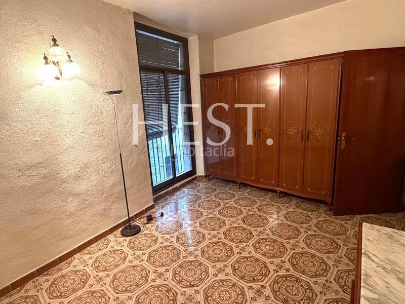 Foto a8b03057-eb63-4925-941d-6f12a486f829. Pis a Raval Barcelona