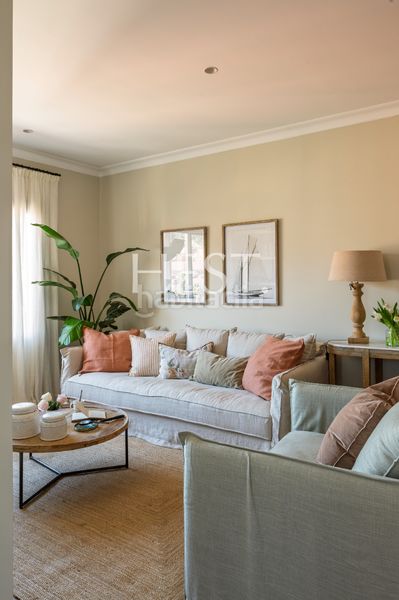 Foto 950a9126-0e50-40cc-b6bd-76bdfb091d36. Àtic amb xemeneia calefacció a Putget - Farró Barcelona