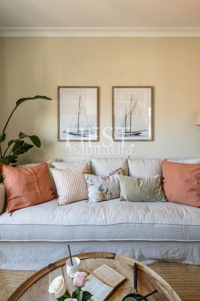 Foto c844fb72-e954-4a78-adff-1274c22bc3fb. Àtic amb xemeneia calefacció a Putget - Farró Barcelona