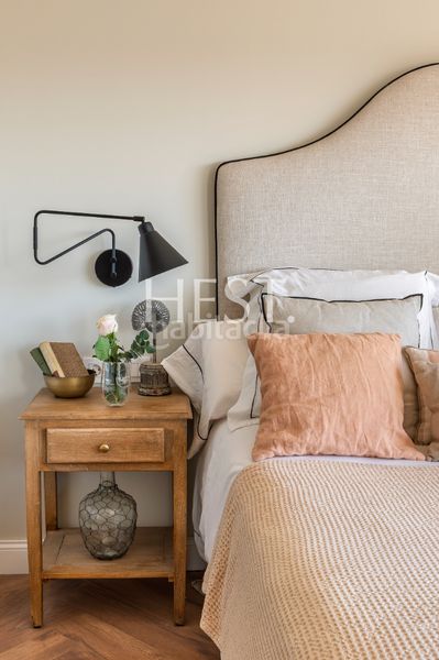 Foto ce148fef-43ed-4223-8e0d-3bdc928f117f. Àtic amb xemeneia calefacció a Putget - Farró Barcelona