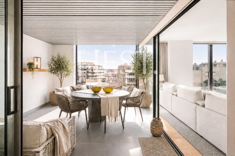 Foto f086cee7-6892-48bc-bb34-e4453d5724c9. Flat with heating parking in Dreta de l´Eixample Barcelona