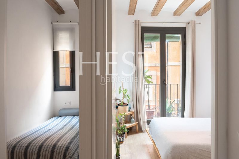 Foto 75202000-883c-40c1-ac46-89ccafca6c2f. Pis a Raval Barcelona