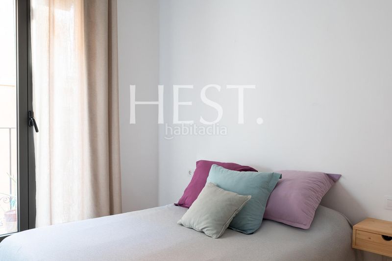 Foto a0a8ab9d-10b3-4529-9b2d-0d4b0415a2c4. Pis a Raval Barcelona