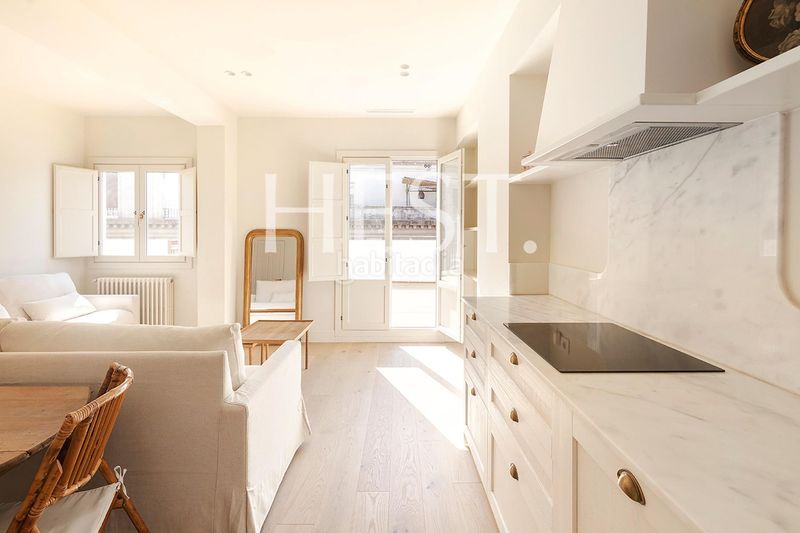 Foto cdef19b5-4f0e-413d-a6ae-b34941be7ae5. Àtic amb calefacció a Sant Gervasi - Galvany Barcelona