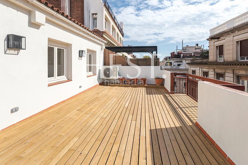 Foto f681cd34-89fd-436f-826f-eb4eecb63ea3. Àtic amb calefacció a Sant Gervasi - Galvany Barcelona