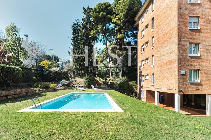 Foto aab23921-5ce1-4a62-80b1-a7915ffa8bbd. Pis amb calefacció aparcament piscina a Pedralbes Barcelona
