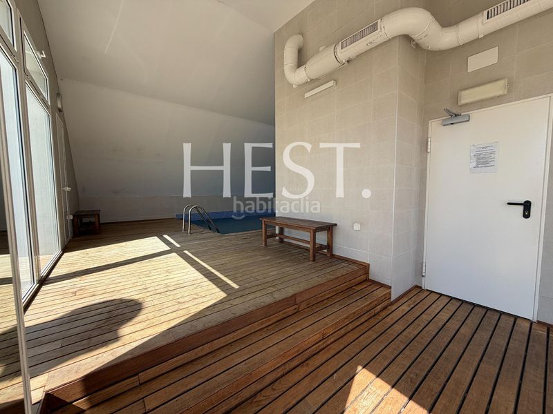 Foto 1d189403-ee5d-4ec8-bbec-30018b7bd0b4. Flat with heating pool in Putget - Farró Barcelona
