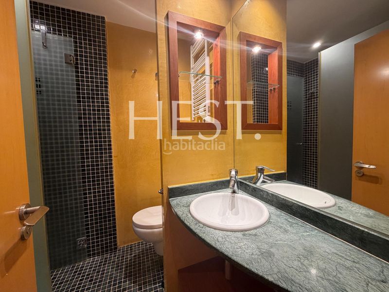 Foto 5d390fe0-fdff-47d3-a4c7-bcfd53a7751a. Flat with heating pool in Putget - Farró Barcelona