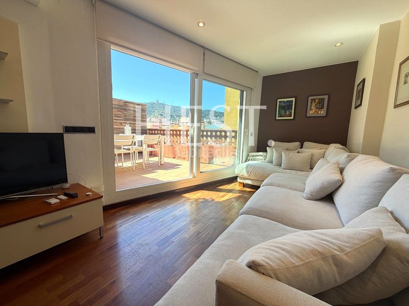 Foto ae28b7a6-63c7-441e-99b5-e8f91703fc0e. Flat with heating pool in Putget - Farró Barcelona