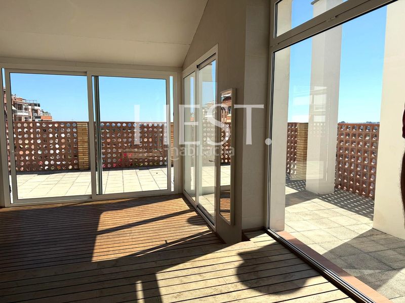 Foto b3244cf2-a1be-4b1c-b2ad-d1b54a5cfb0a. Flat with heating pool in Putget - Farró Barcelona