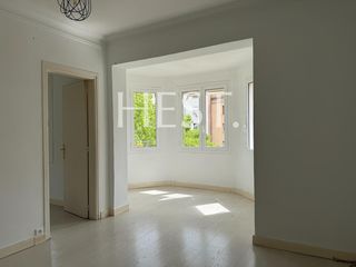 Flat  Carrer de lleó xiii. Luminoso ático en lleo xiii