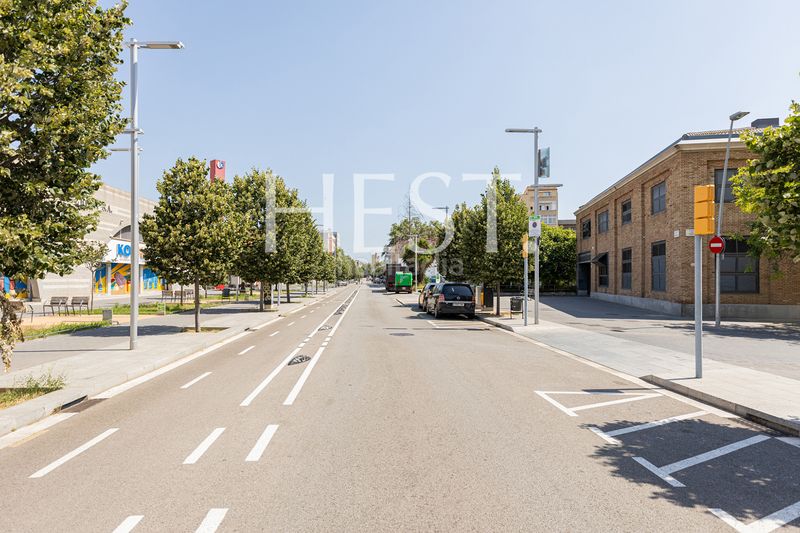 Foto 68519bbc-72e1-4b8b-ad86-a97bc9954338. Pis amb calefacció aparcament a Provençals del Poblenou Barcelona