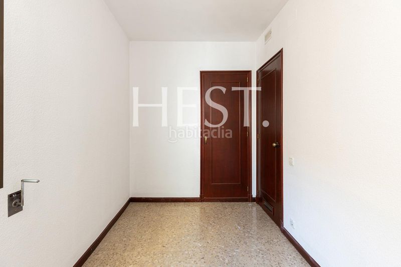 Foto 4d75faca-894a-4110-89d0-f6880c79418a. Piso en Sant Antoni Barcelona