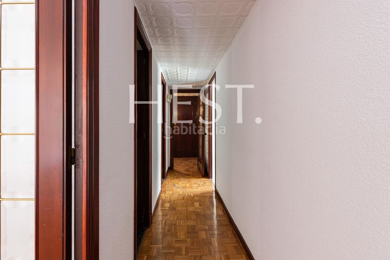 Foto c00ffde0-9050-476e-ade1-4b3fe38371f9. Piso en Sant Antoni Barcelona