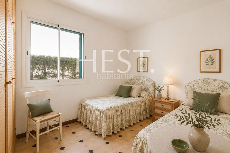 Foto f7b9299c-11f9-4b20-a941-0536717e5625. Xalet amb aparcament a Caldes d´Estrac
