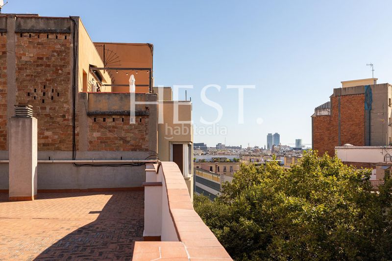Foto f24e17c6-383d-4f2a-80b1-a24f038d7ee0. Pis amb calefacció a Sant Antoni Barcelona