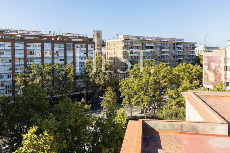 Foto f3453eb5-b46f-44e2-a616-81372d1988a2. Pis amb calefacció a Sant Antoni Barcelona