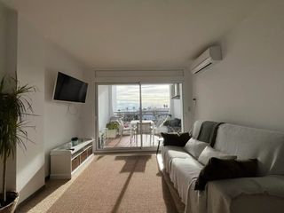 Apartment in Moxó - Sant Mori. Apartamento reformado con vistas al mar y licencia turística