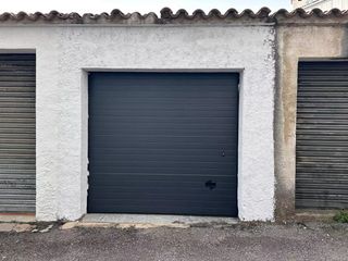 Aparcament cotxe a Moxó - Sant Mori. Garaje cerrado en venta en el centro de empuriabrava, idealmente