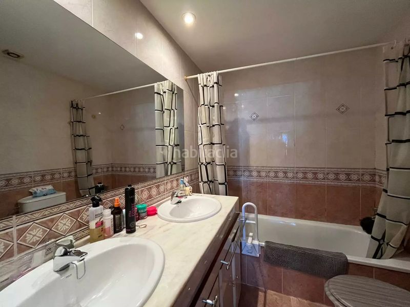 Foto d885c82b-4c99-4639-8051-739f132a6431. Apartament amb calefacció a Eixample-Horta Capallera Figueres