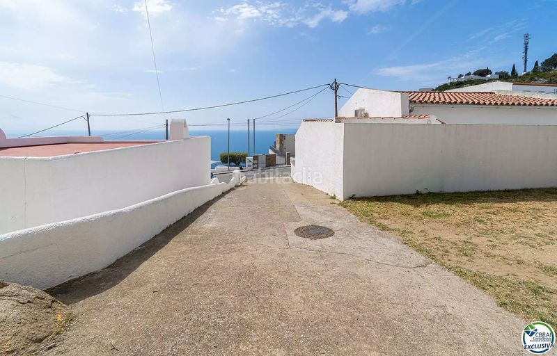 Foto b8ea33f8-cbe9-41f0-8561-edc15594e742. Casa a carrer joan timoneda 118 a Puig Rom-Canyelles-Almadrava Roses