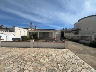 Casa a Peni
